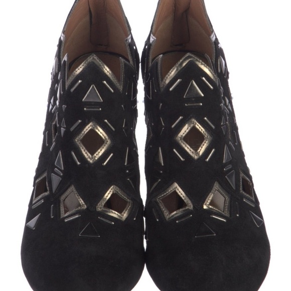 ALAÏA Black Suede Cutout Booties | IT 41 (US 9.5) | Stiletto Heel Booties - Picture 3 of 5